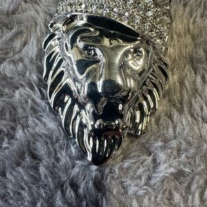 Silver Lion Head Pendant